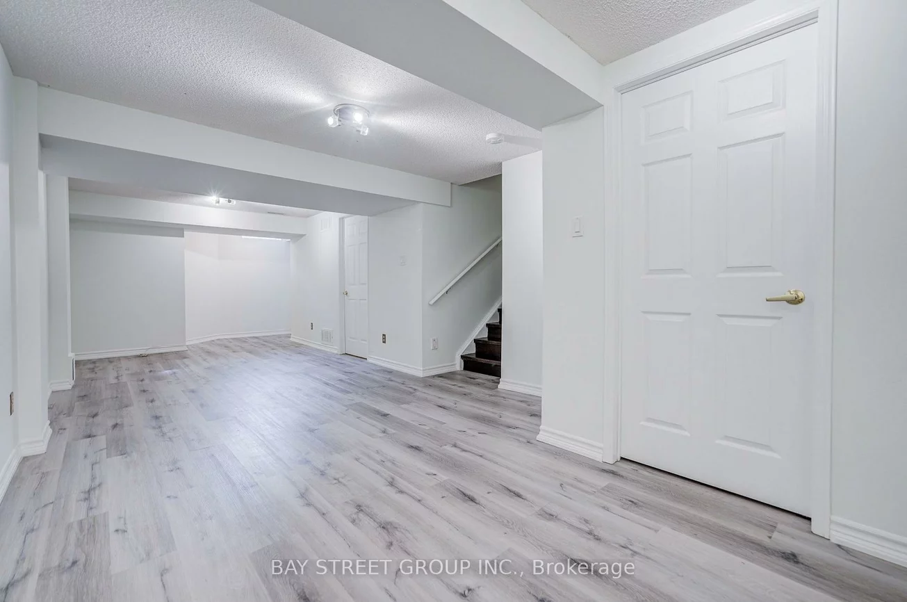 5, Luxton, Bayview Wellington, Aurora