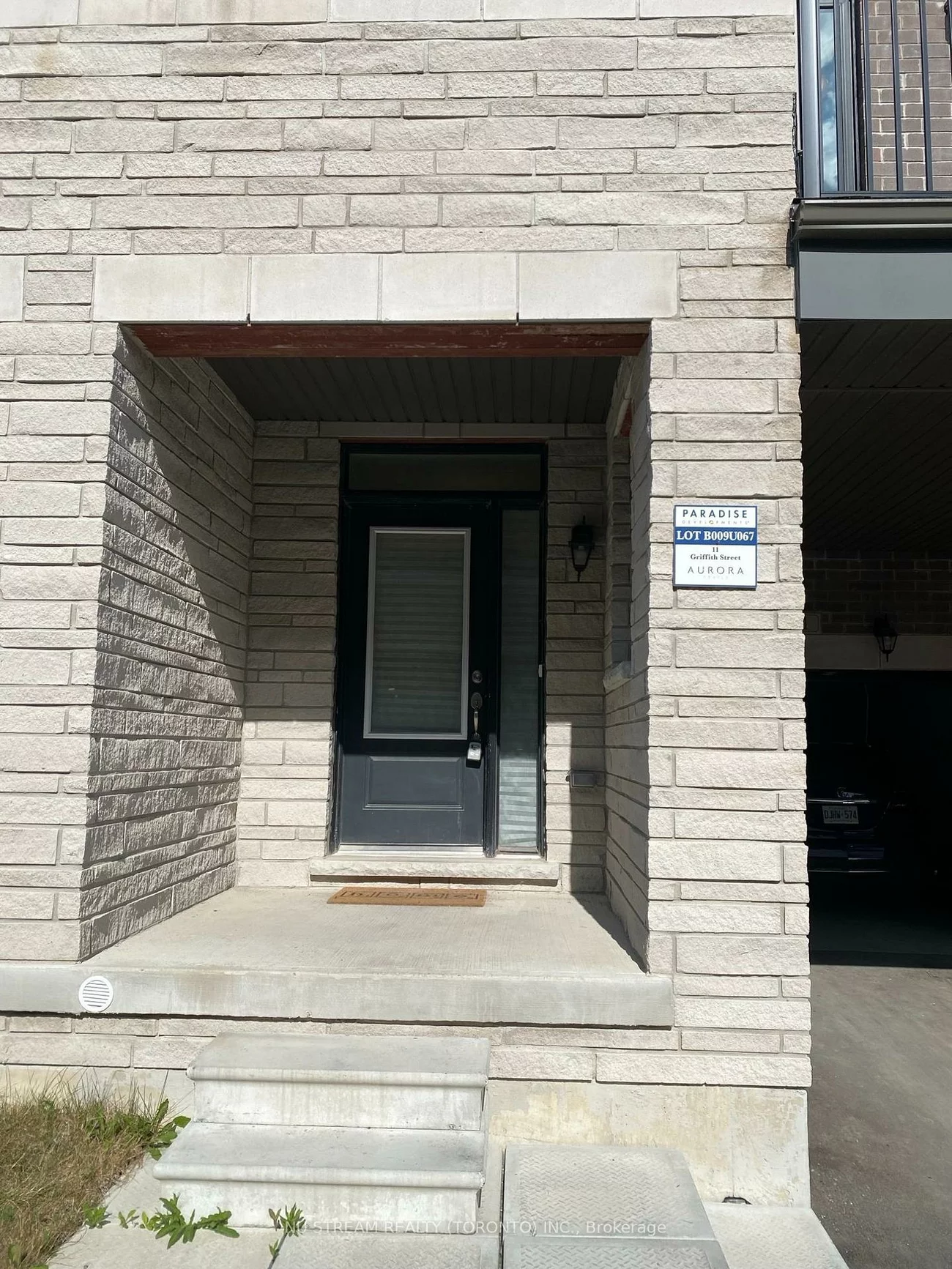 11, Griffith, Bayview Northeast, Aurora