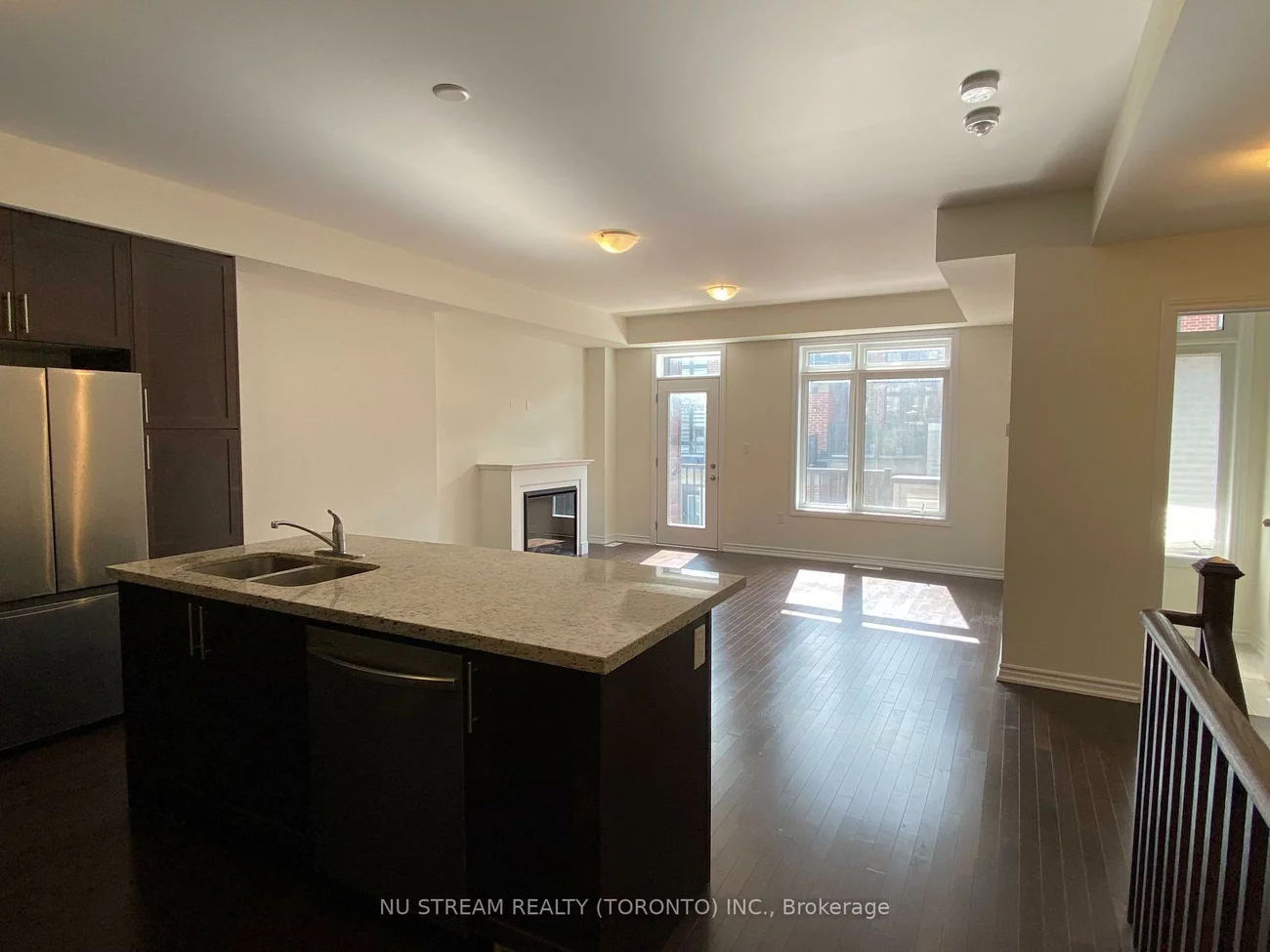 11, Griffith, Bayview Northeast, Aurora
