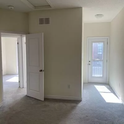 11, Griffith, Bayview Northeast, Aurora