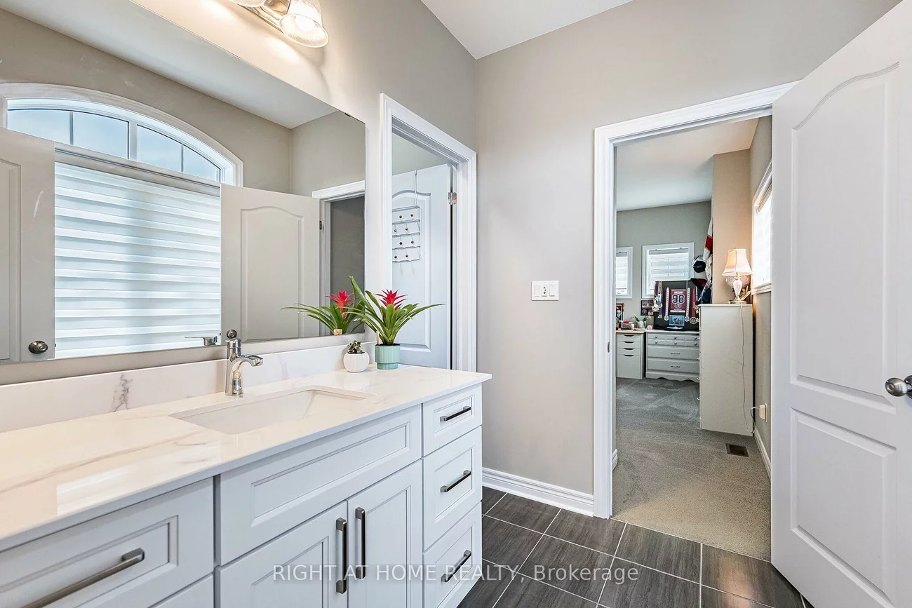 2, Cottonwood Hollow, Aurora Estates, Aurora