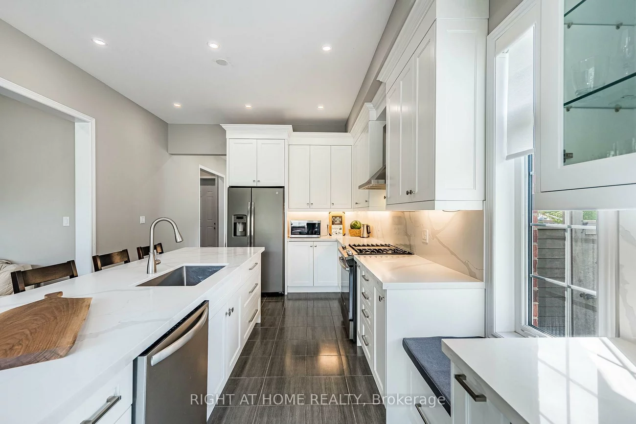 2, Cottonwood Hollow, Aurora Estates, Aurora