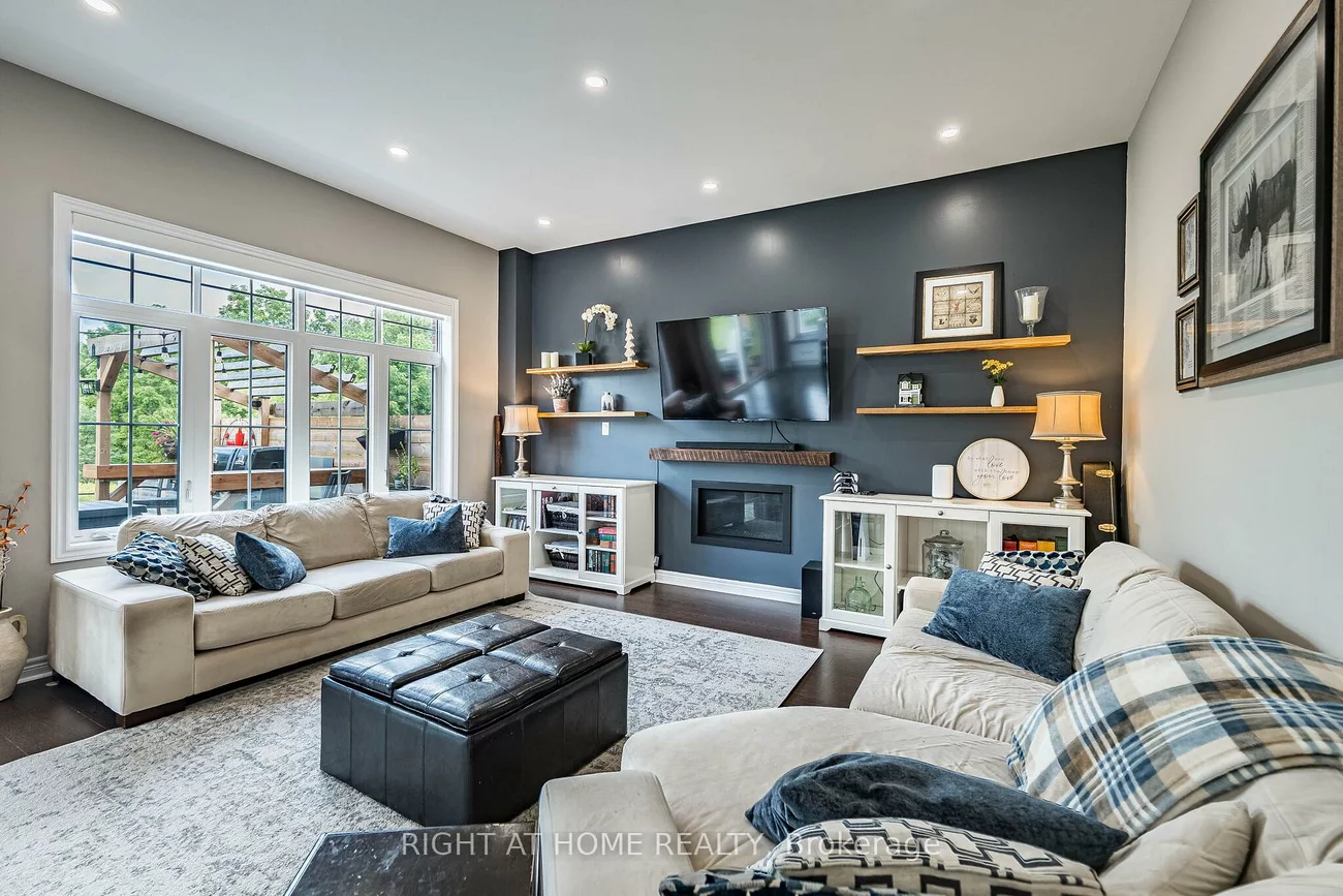 2, Cottonwood Hollow, Aurora Estates, Aurora