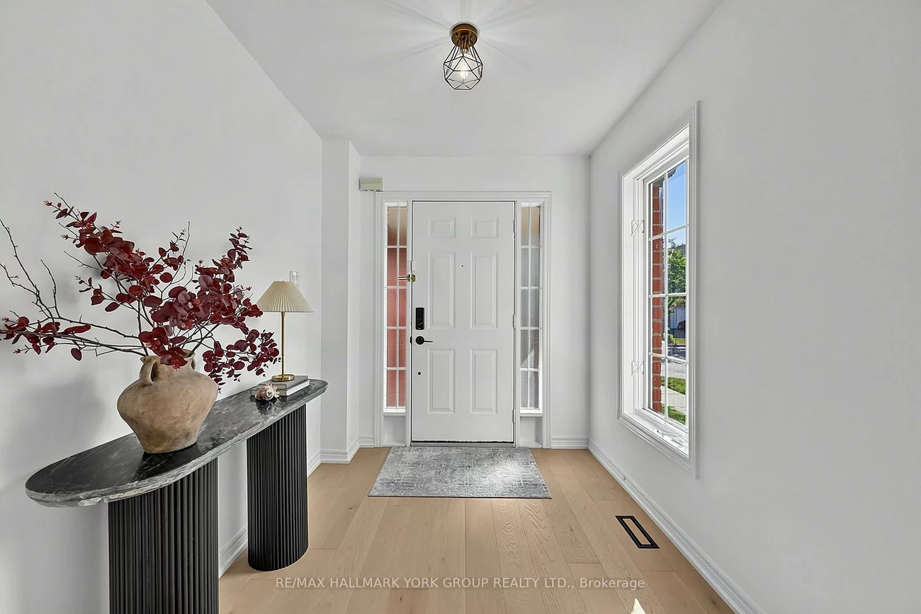 74, Snedden, Bayview Wellington, Aurora