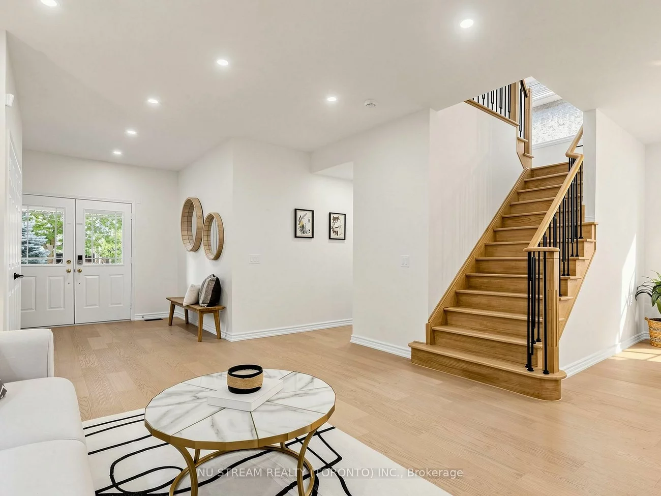 157, Bilbrough, Bayview Northeast, Aurora