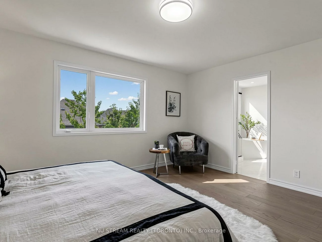 157, Bilbrough, Bayview Northeast, Aurora