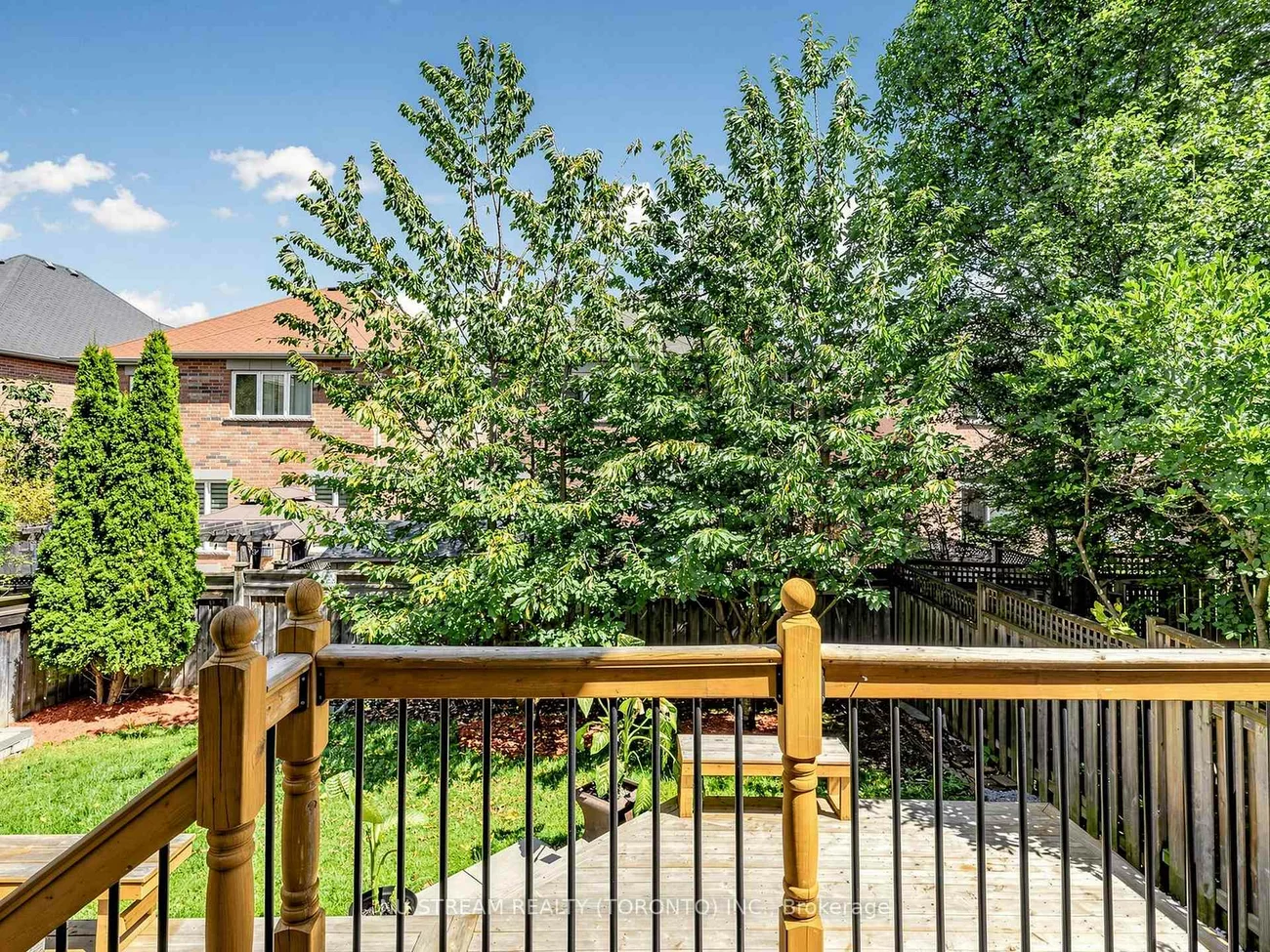 157, Bilbrough, Bayview Northeast, Aurora