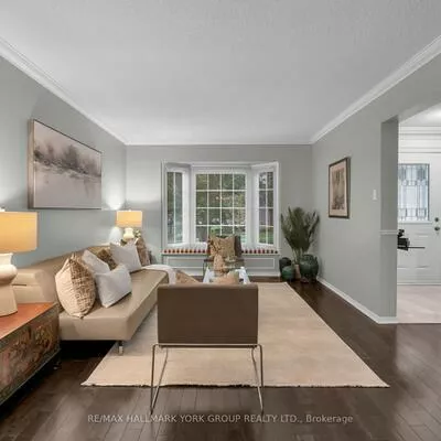 95, Gilbank, Aurora Heights, Aurora
