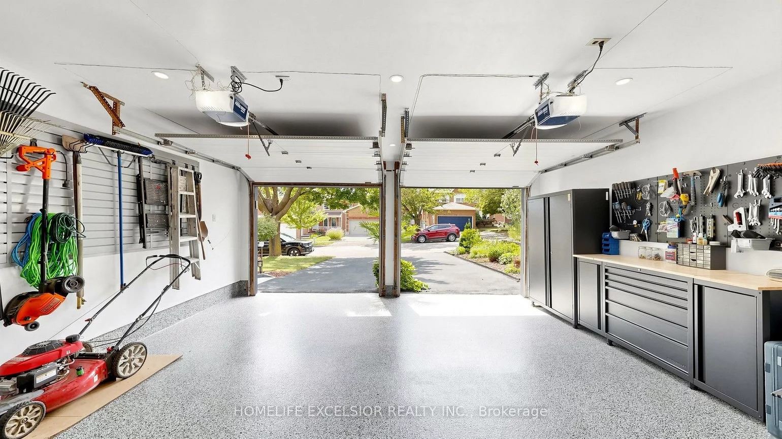 88, Kemano, Aurora Heights, Aurora