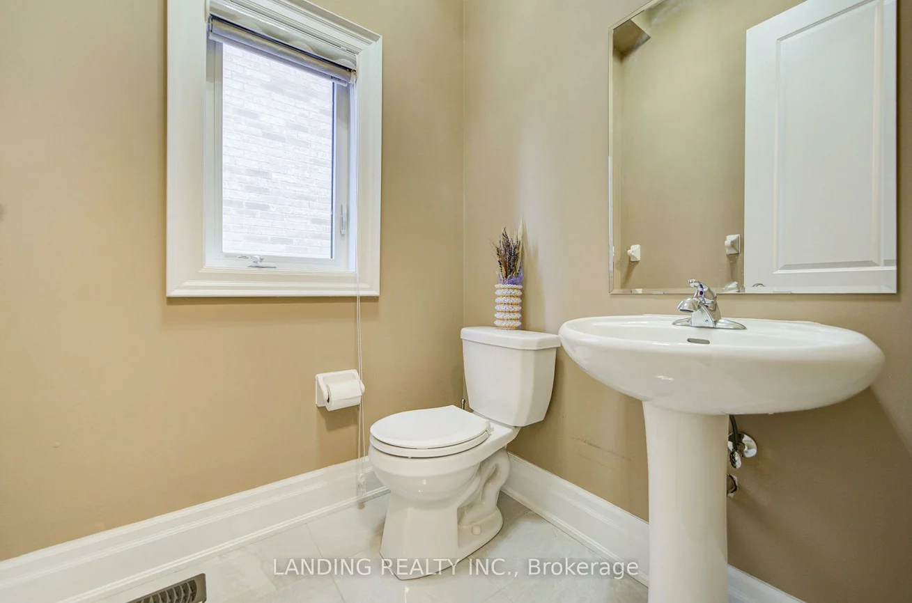57, Strawbridge Farm, Aurora Grove, Aurora