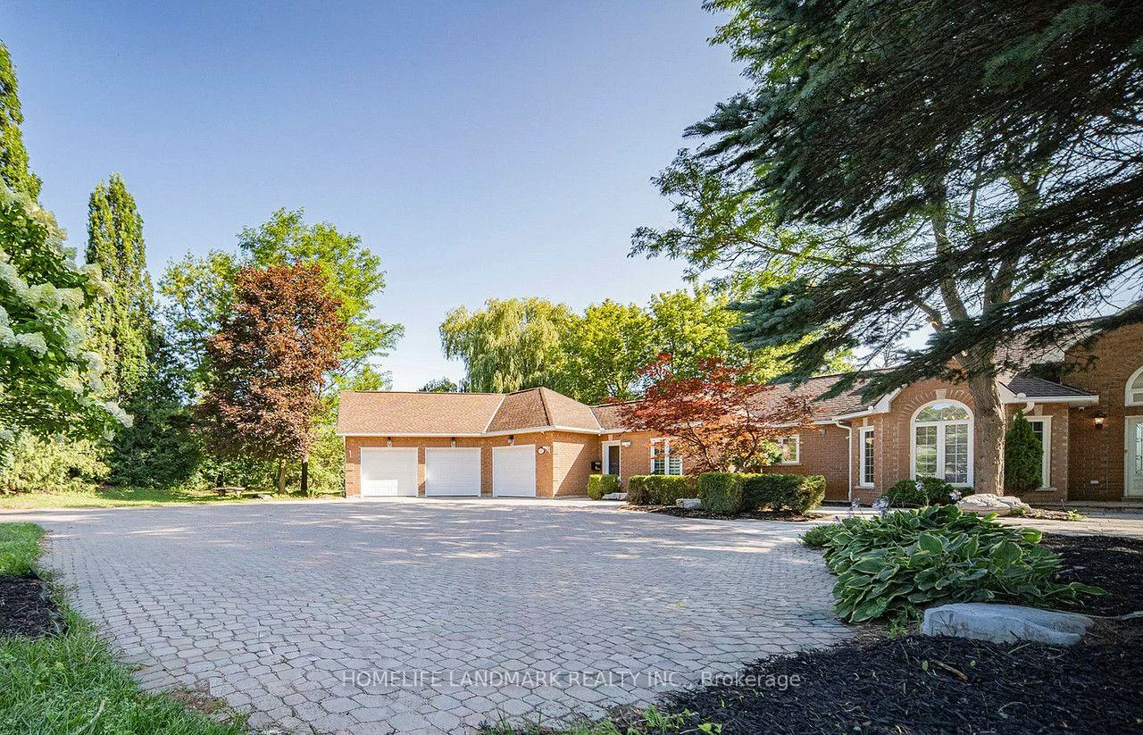 113, Offord, Bayview Southeast, Aurora