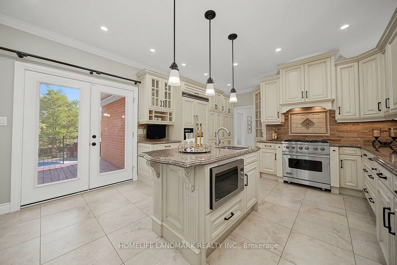 113, Offord, Bayview Southeast, Aurora