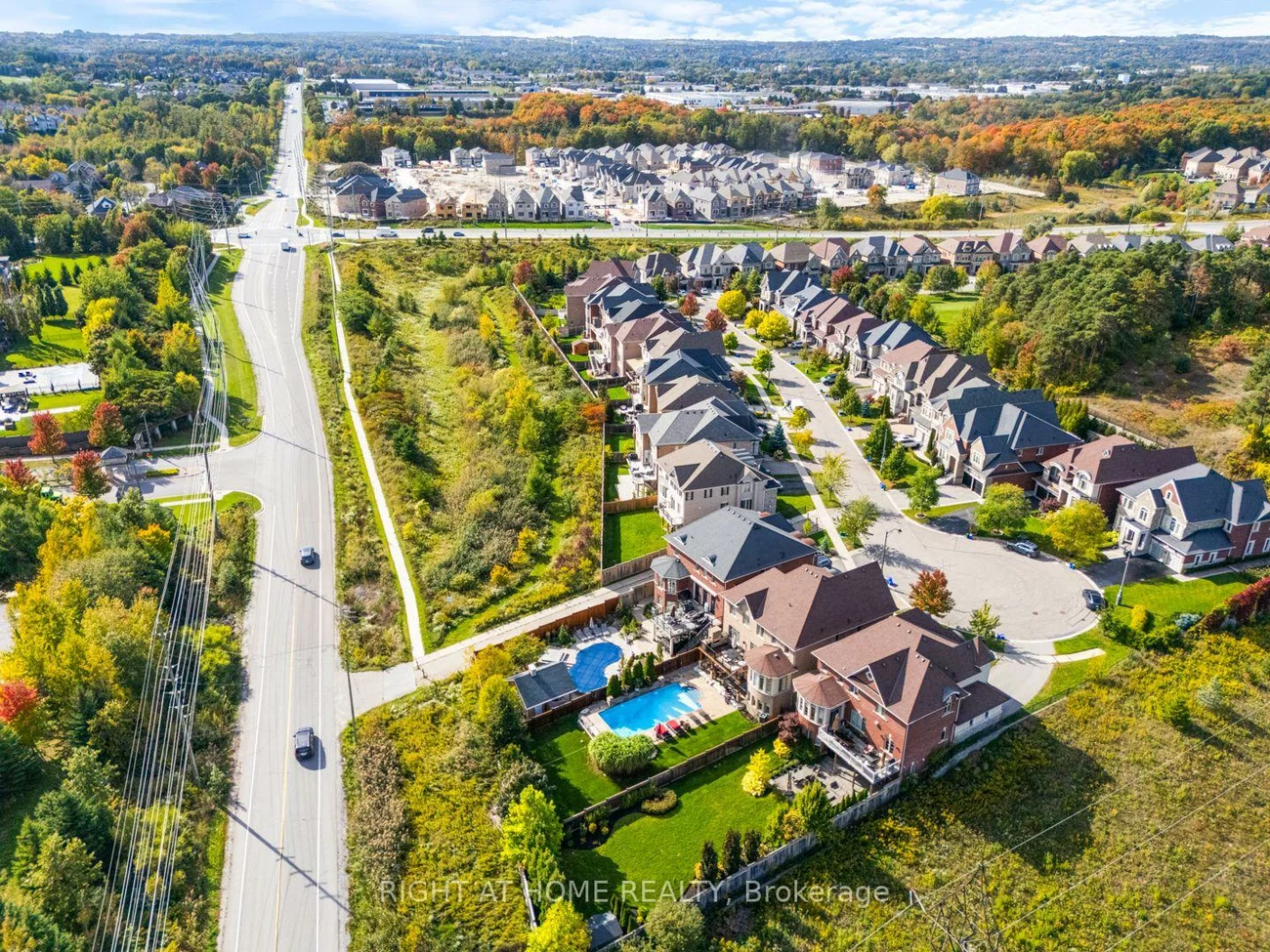 126, Vines, Bayview Southeast, Aurora