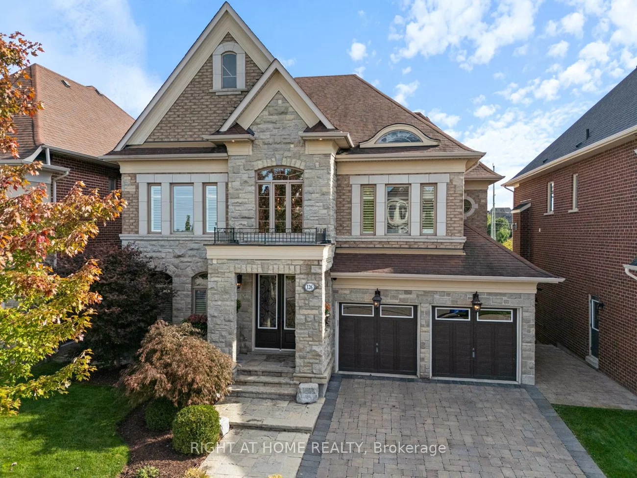 126, Vines, Bayview Southeast, Aurora