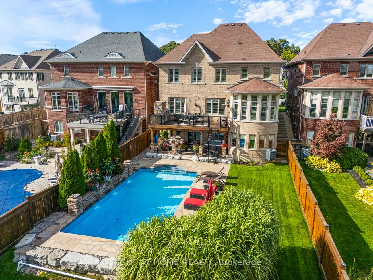 126, Vines, Bayview Southeast, Aurora