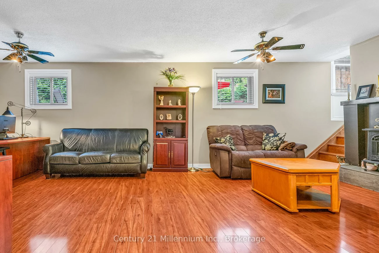 43, Stoddart, Aurora Highlands, Aurora
