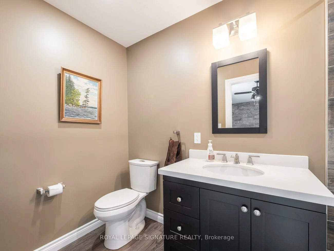 9, Birch, Aurora Village, Aurora