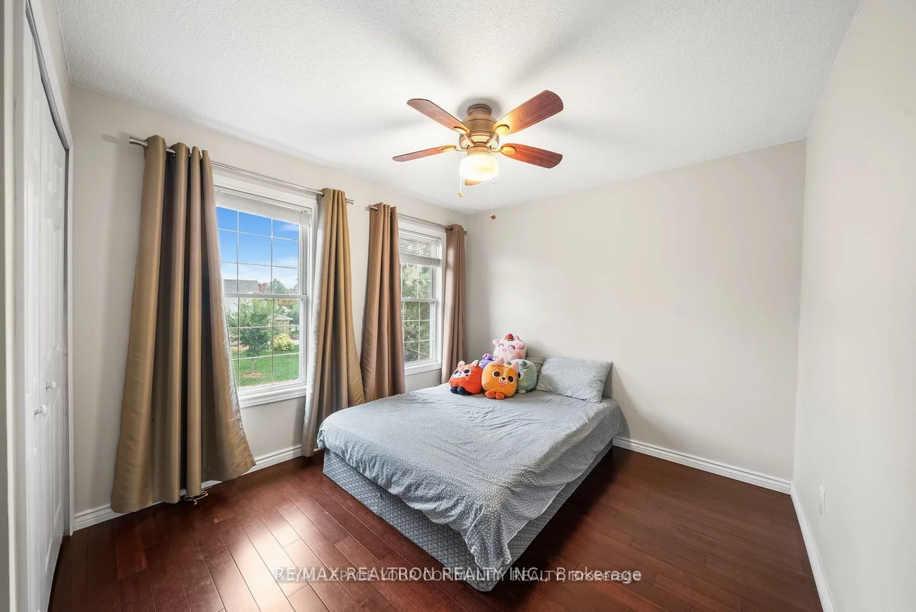 235, Kemano, Aurora Heights, Aurora