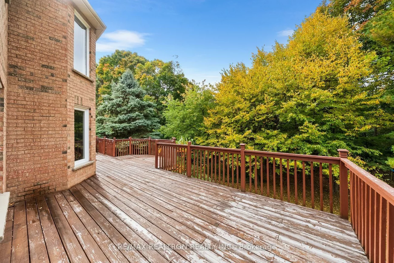 235, Kemano, Aurora Heights, Aurora