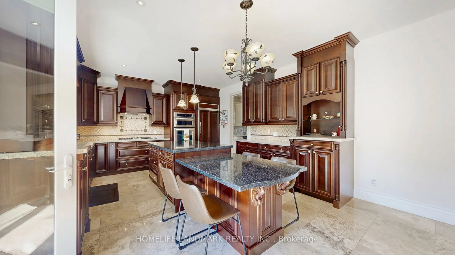 90, Offord, Bayview Southeast, Aurora
