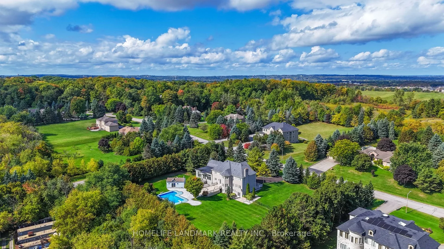 90, Offord, Bayview Southeast, Aurora