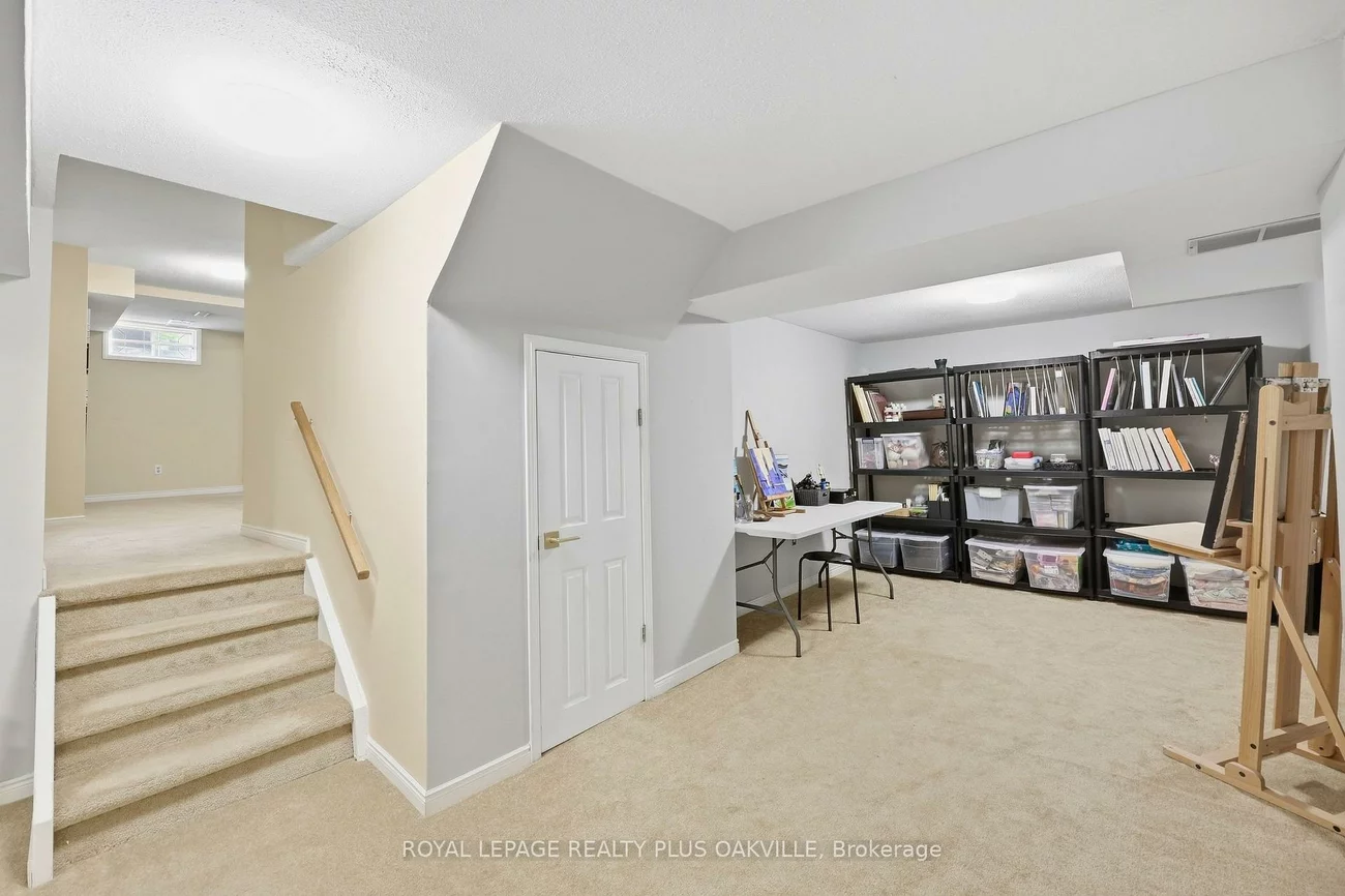 58, McLeod, Aurora Heights, Aurora