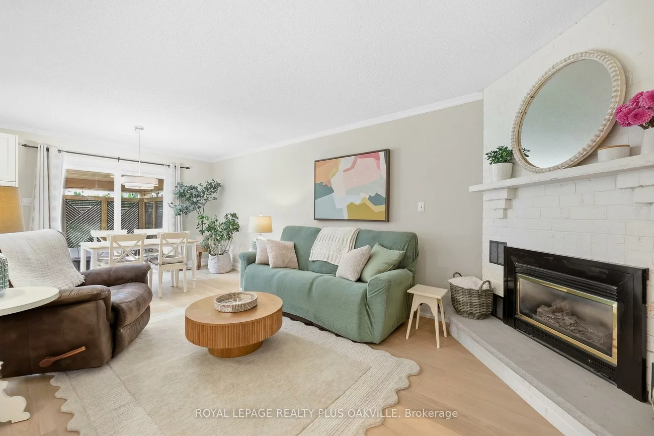 58, McLeod, Aurora Heights, Aurora