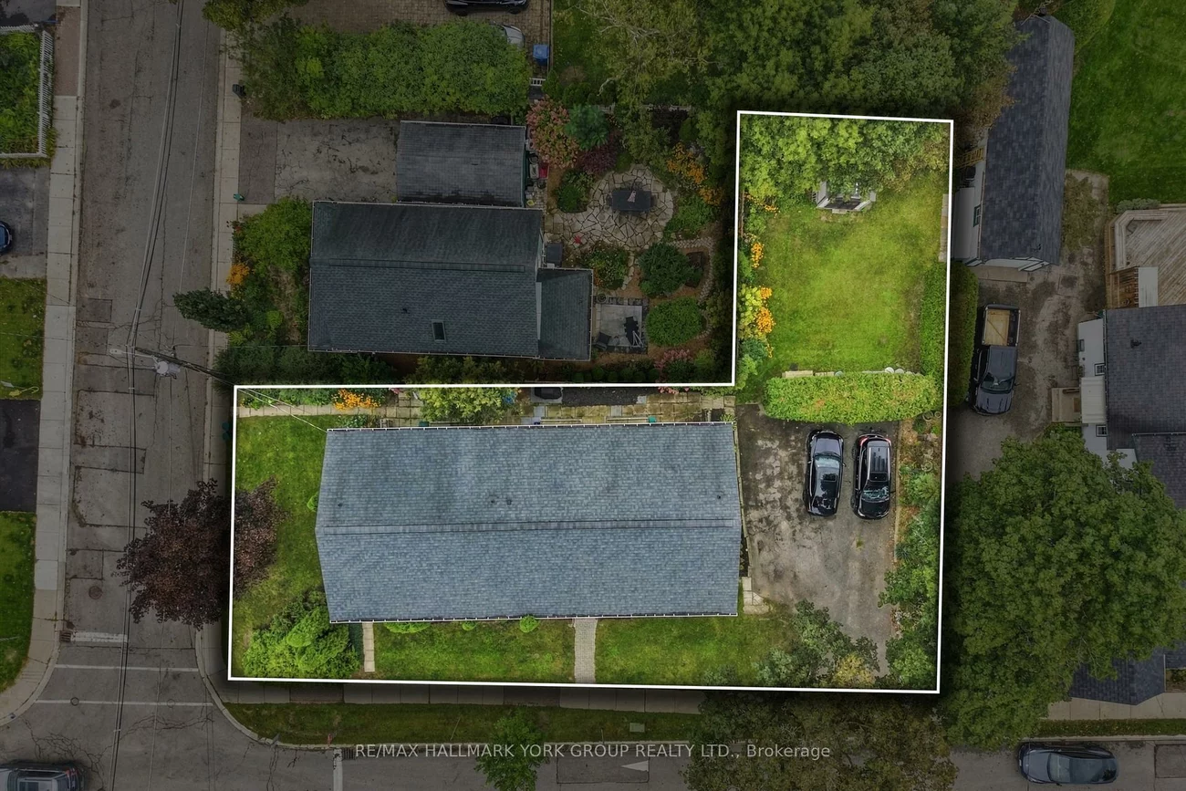 52, Centre, Aurora Village, Aurora