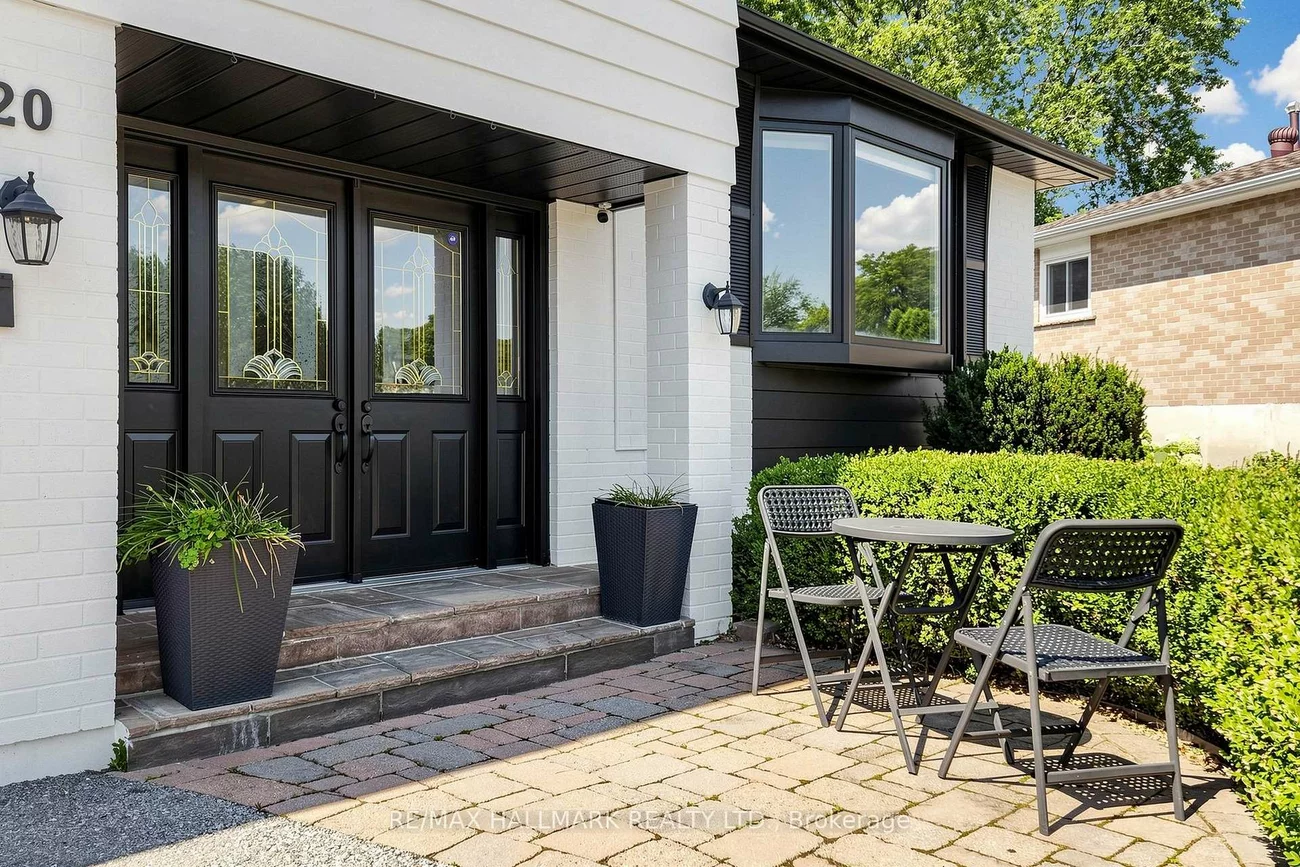 20, Oak, Aurora Village, Aurora