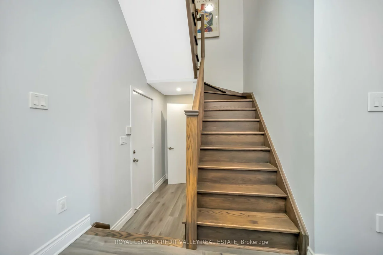 336, Elyse, Bayview Northeast, Aurora