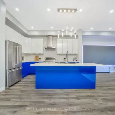 336, Elyse, Bayview Northeast, Aurora