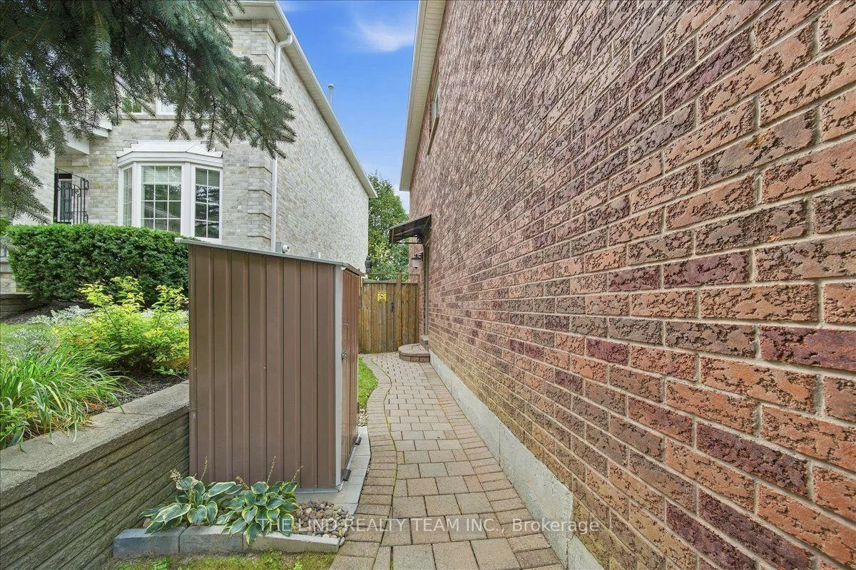 103, Allenvale, Aurora Highlands, Aurora