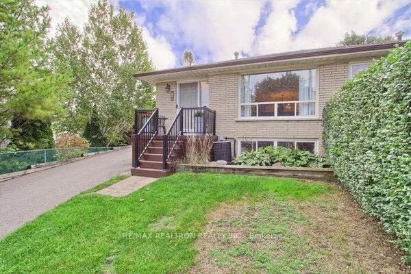 1, McDonald, Aurora Heights, Aurora