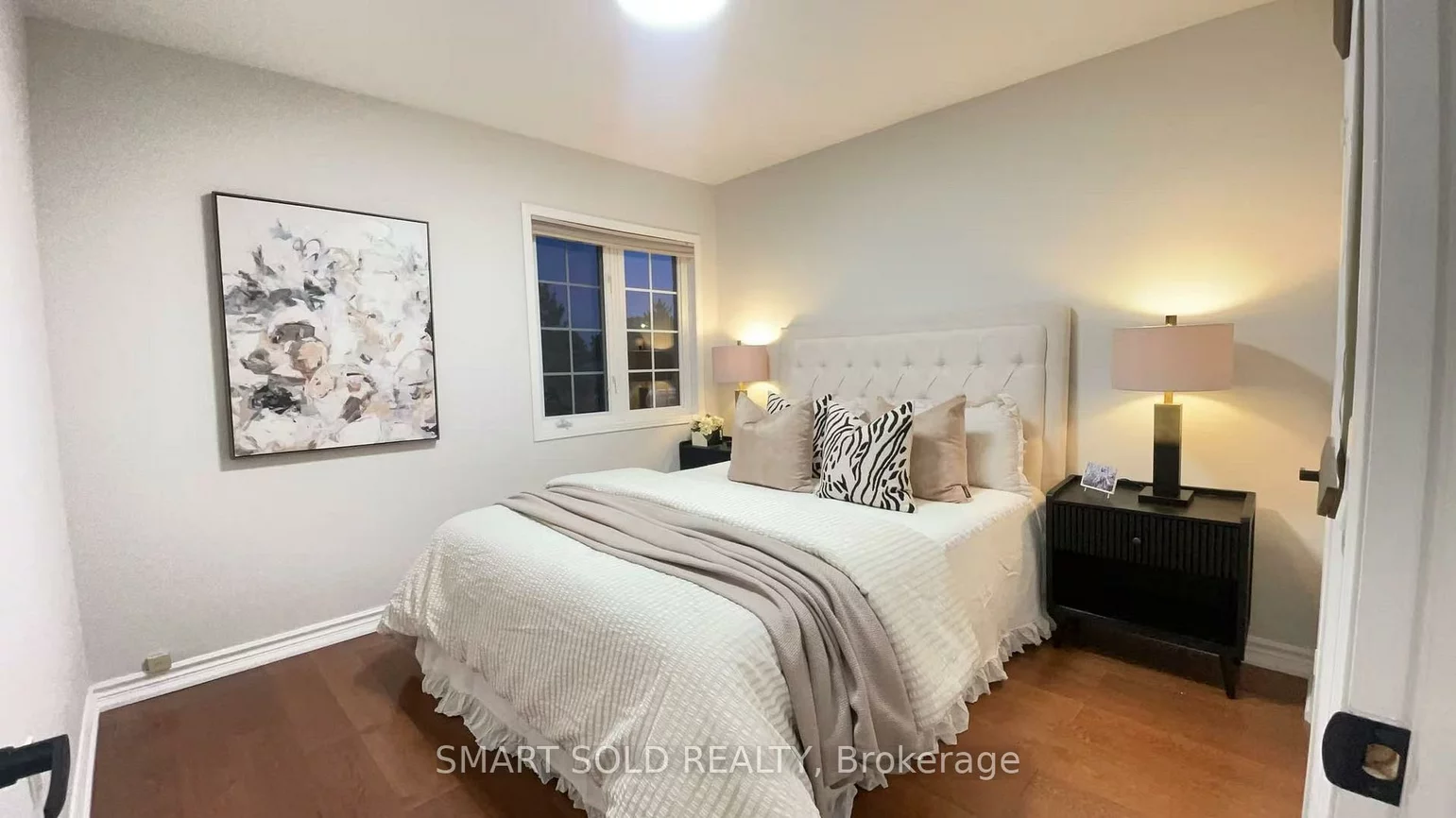 82, Ballymore, Bayview Wellington, Aurora