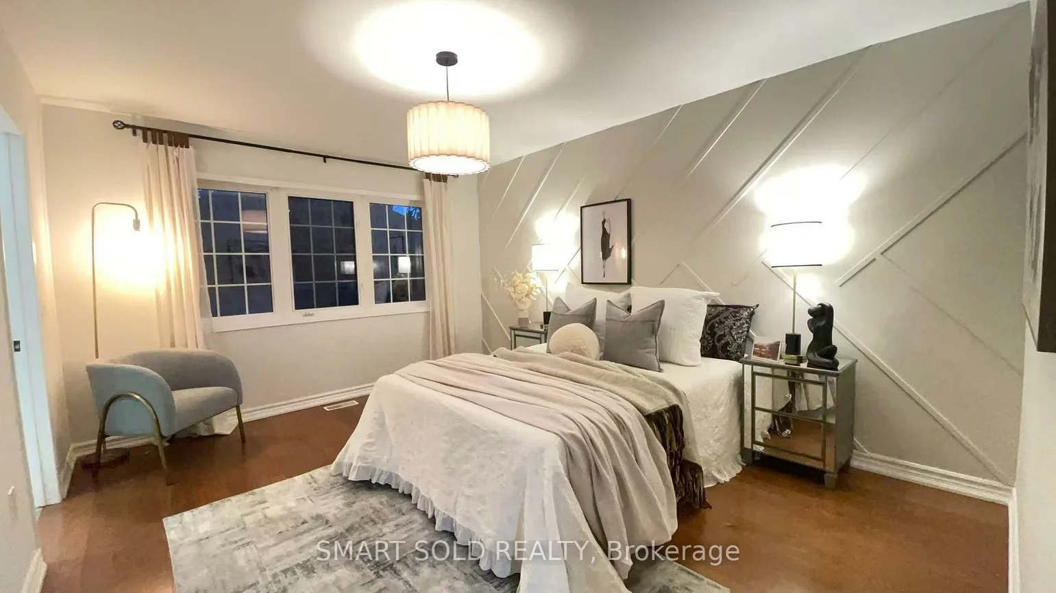 82, Ballymore, Bayview Wellington, Aurora