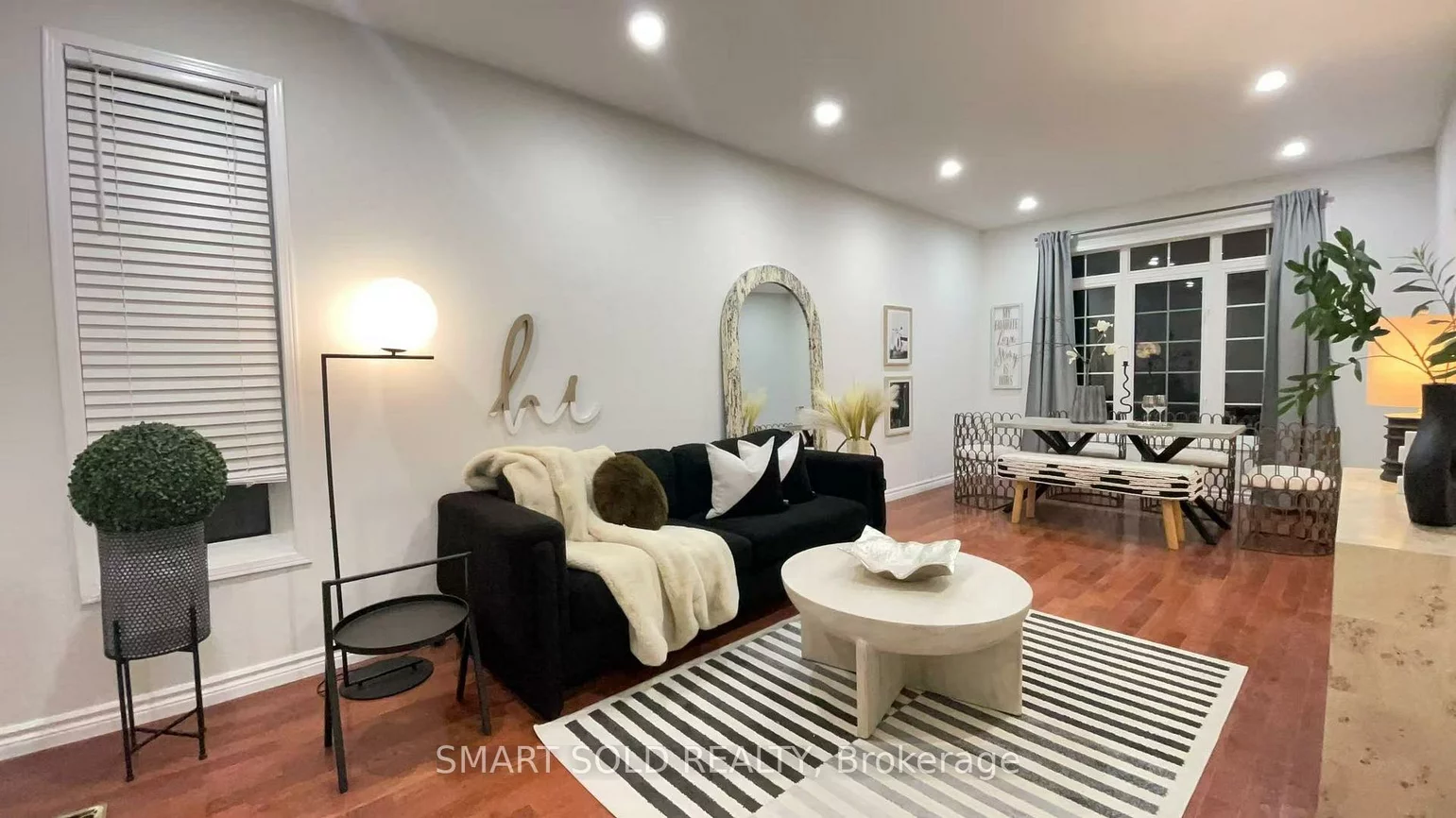 82, Ballymore, Bayview Wellington, Aurora