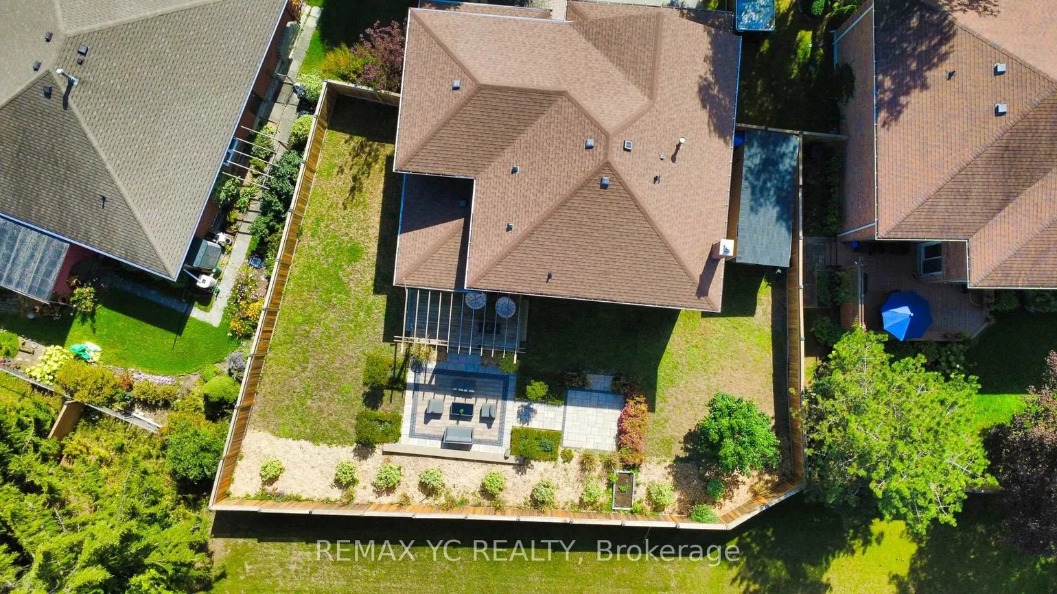 4, Simmons, Aurora Highlands, Aurora