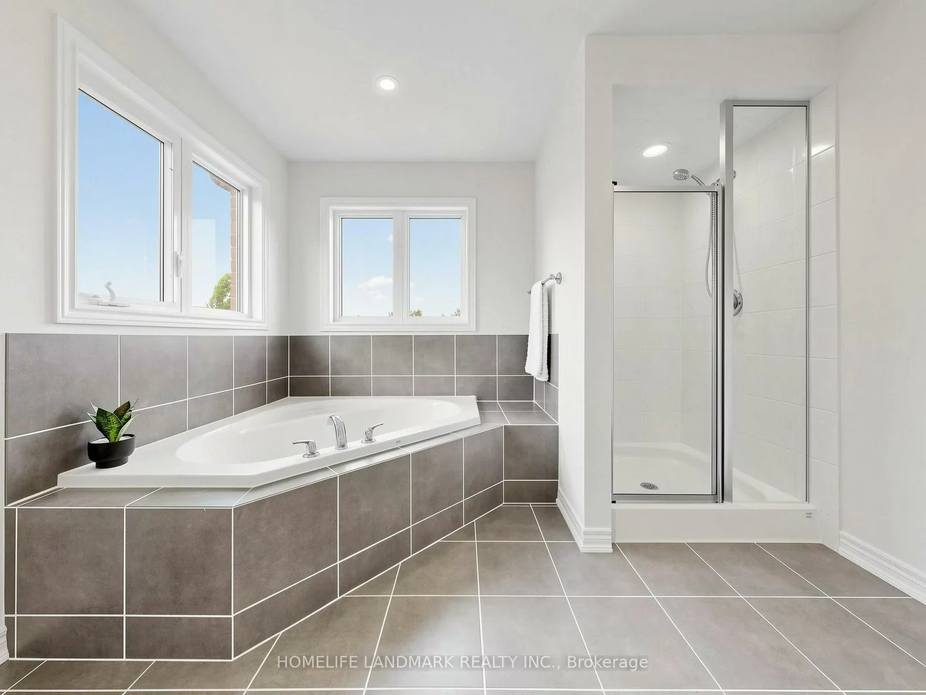 75, Pointon, Bayview Northeast, Aurora