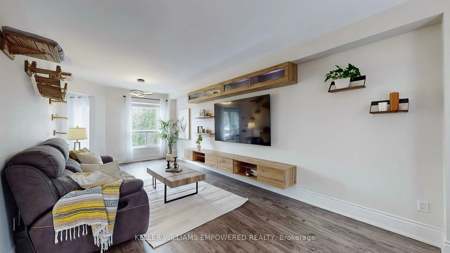 100, Dawlish, Aurora Highlands, Aurora