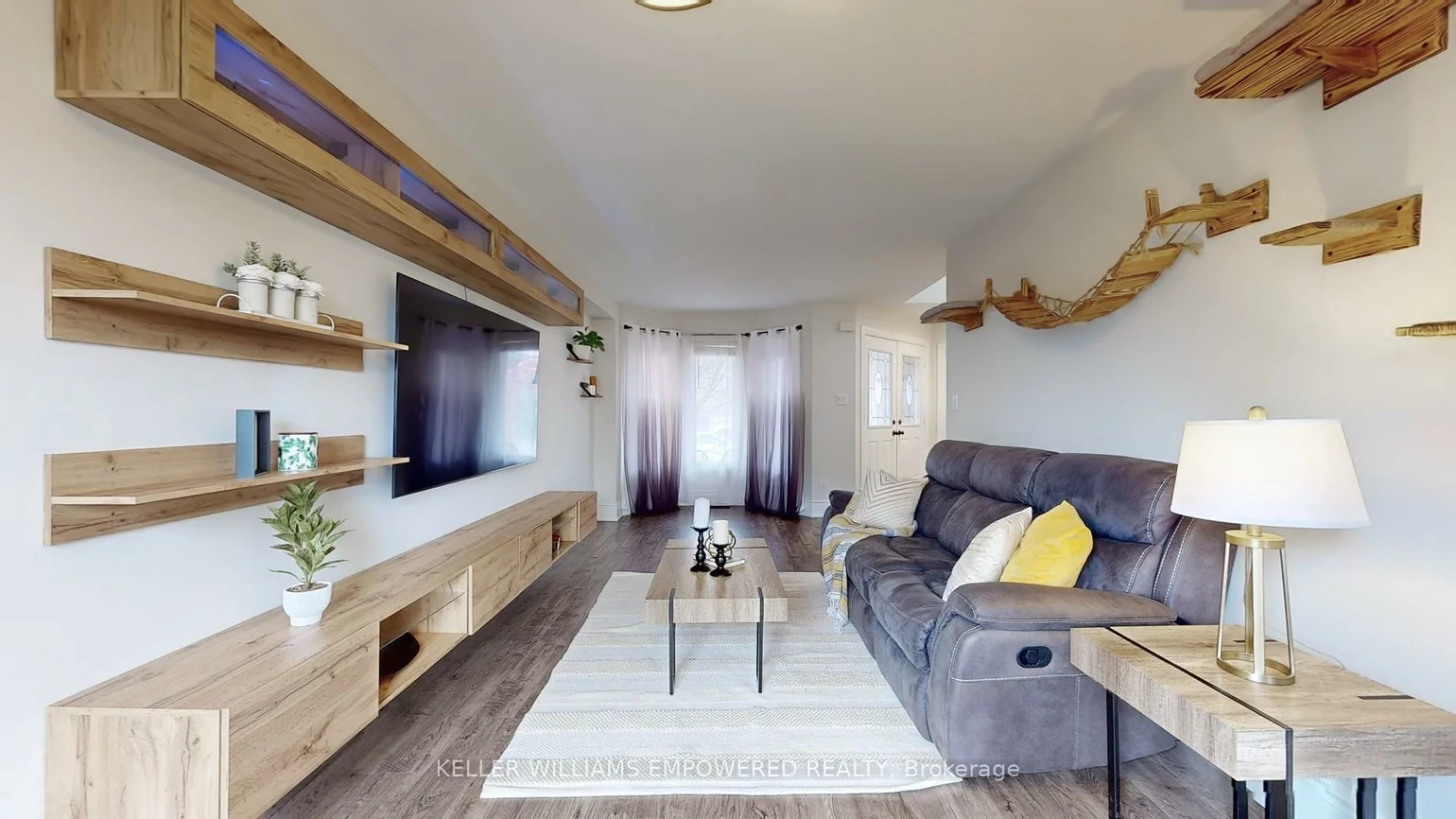 100, Dawlish, Aurora Highlands, Aurora
