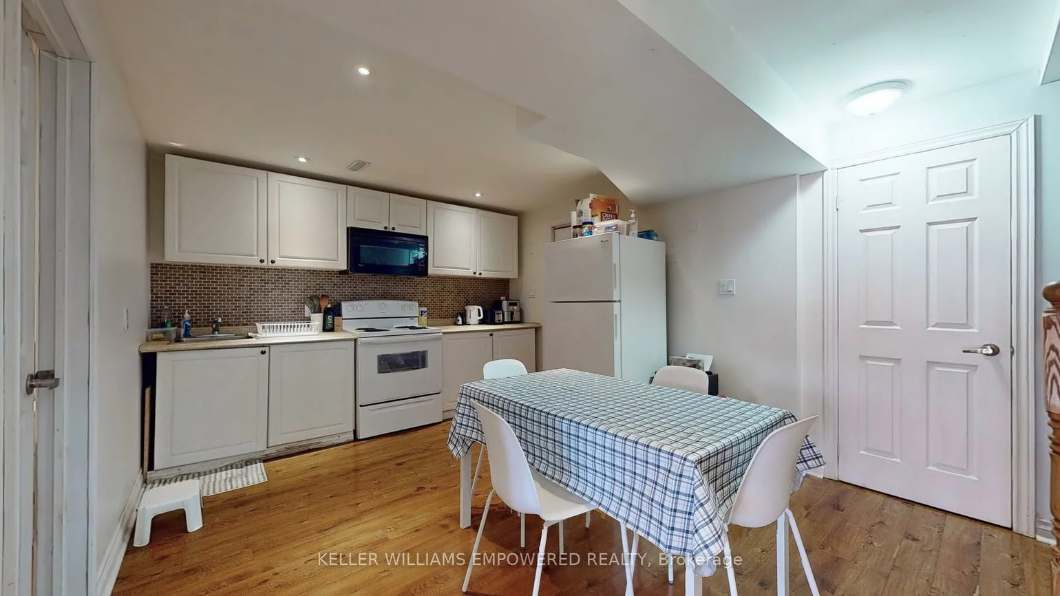 100, Dawlish, Aurora Highlands, Aurora
