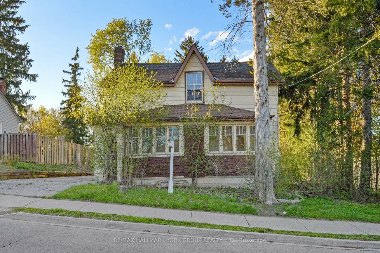 148, Centre, Aurora Village, Aurora