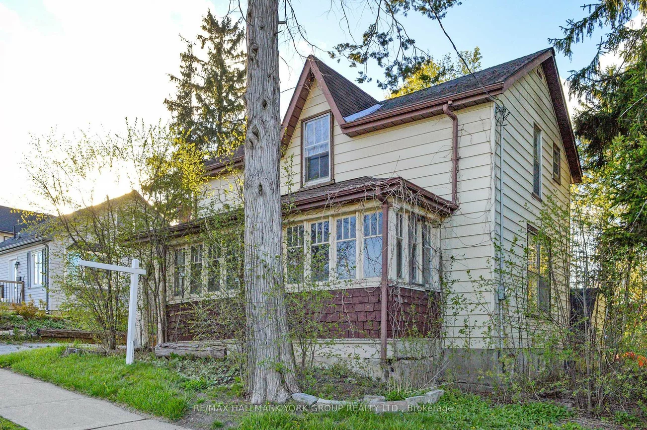 148, Centre, Aurora Village, Aurora