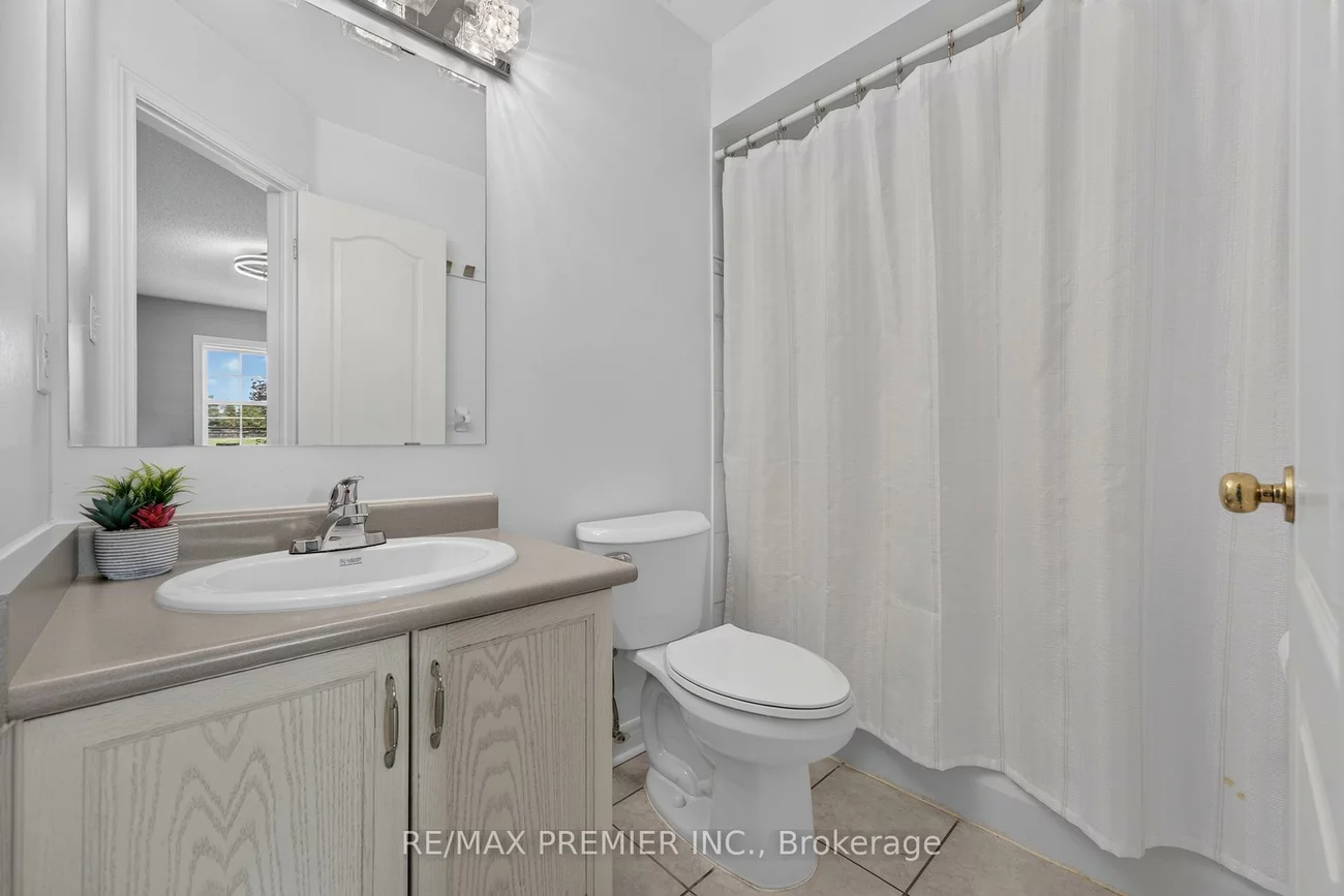 47, Milloy, Aurora Grove, Aurora