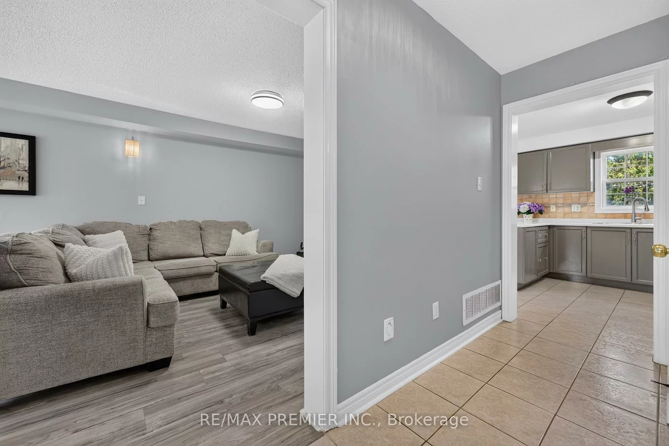 47, Milloy, Aurora Grove, Aurora