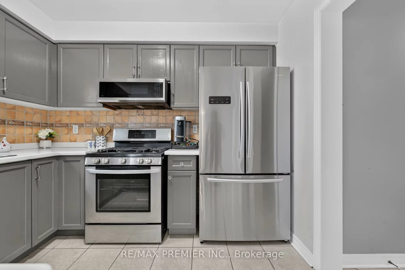 47, Milloy, Aurora Grove, Aurora