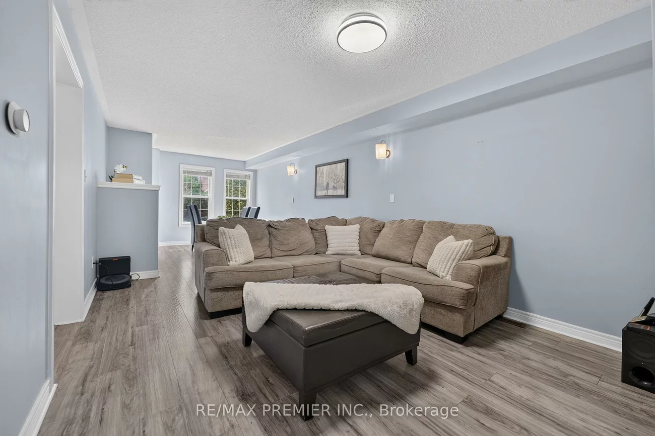 47, Milloy, Aurora Grove, Aurora