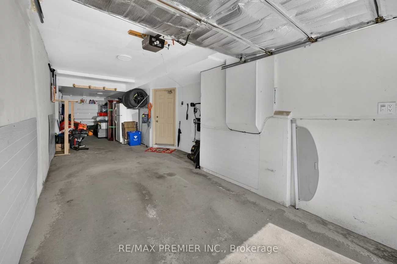 47, Milloy, Aurora Grove, Aurora