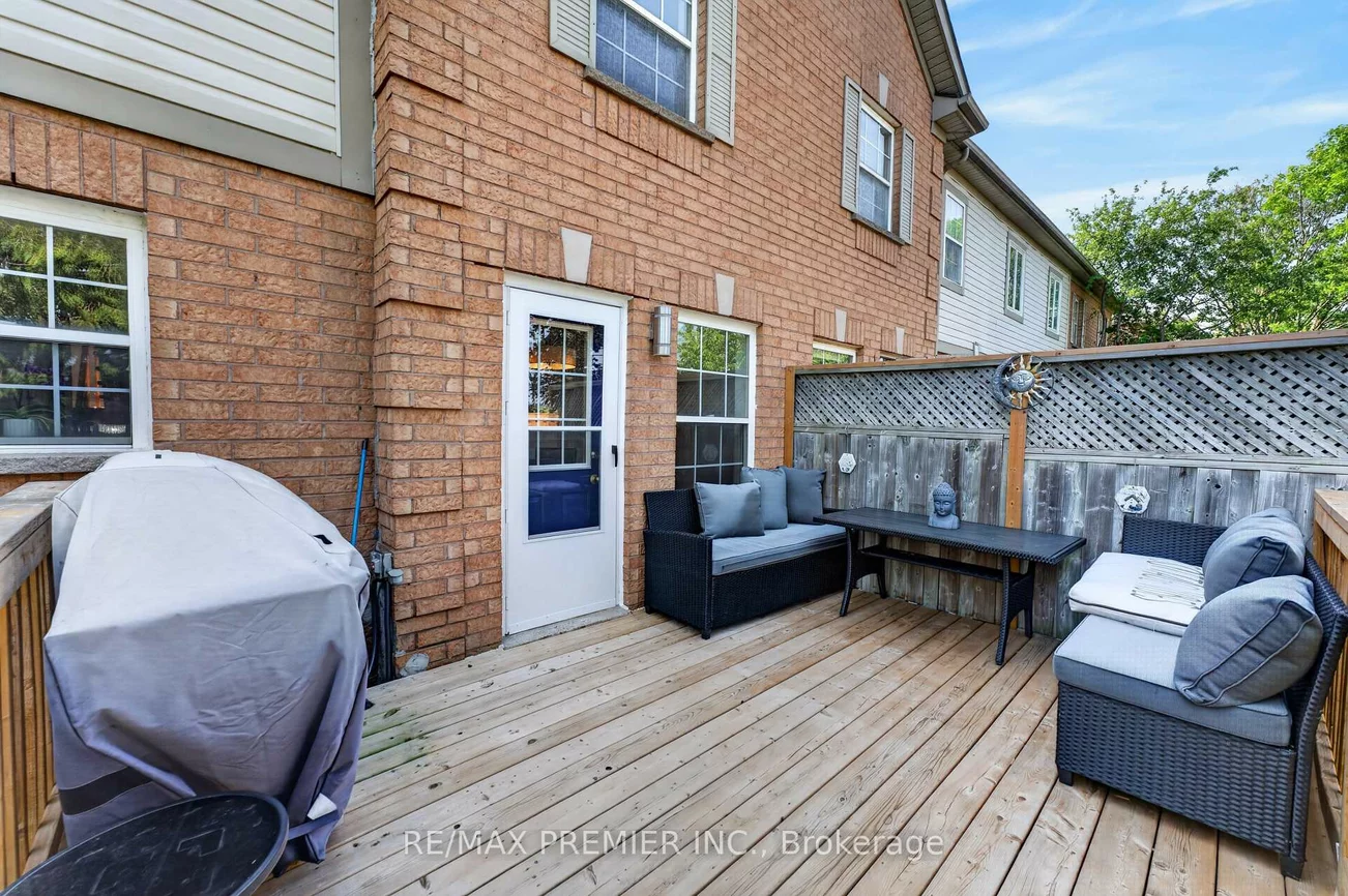 47, Milloy, Aurora Grove, Aurora