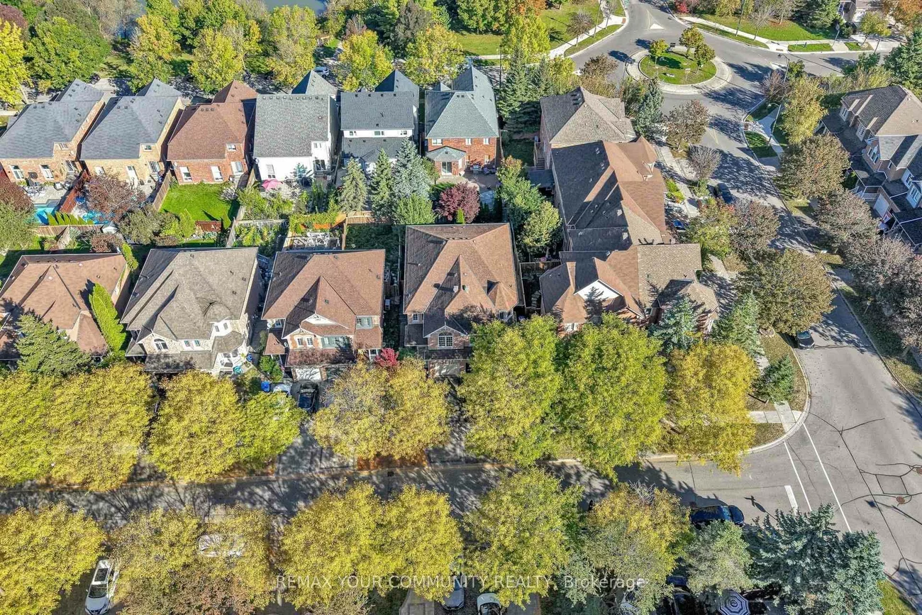 64, Mugford, Bayview Wellington, Aurora